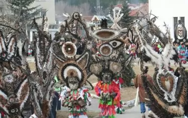  Участници в карнавалните игри от с. Габров дол.