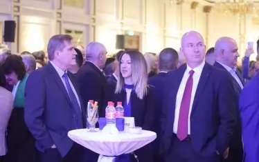 Коалиционните партньори на Доган - Румен Йончев (вдясно) и Николай Цонев.