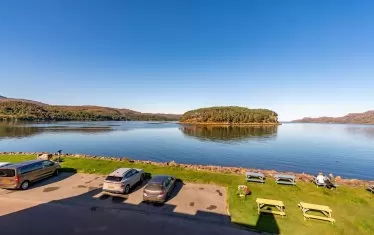 Северният крайбрежен маршрут 500 в Шотландия е живописен, но затруднява живота на местните.