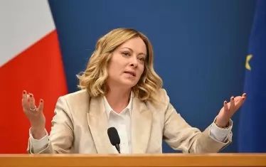 Мелони се стресна от 100 пребити полицаи при протест в Торино