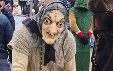  Персонаж на старица от с. Мещица.