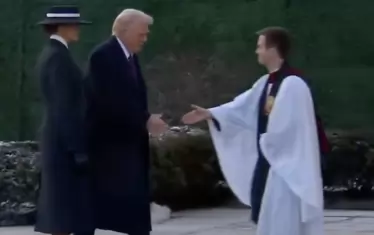  Тръмп и Мелания в епископалната църква "Св. Йоан" във Вашингтон