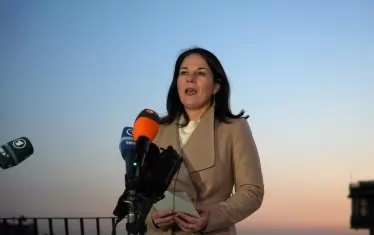 Аналена Бербок говори бодро в Дамаск след официалните си срещи.