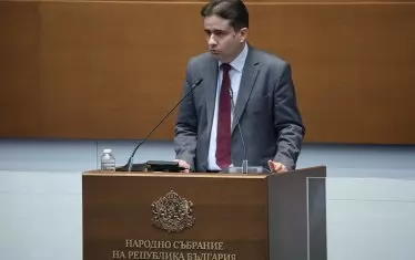 Божидар Божанов: Инхаус договорите с "Информационно обслужване" са незаконни 