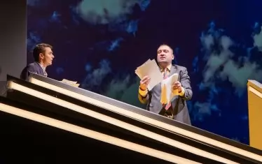 Героите на Борислав Захариев и Цветан Пейчев по време на инструктаж.