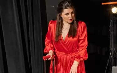  Лола - най-сетне силна жена, способна да заяви себе си по най-достоен начин.