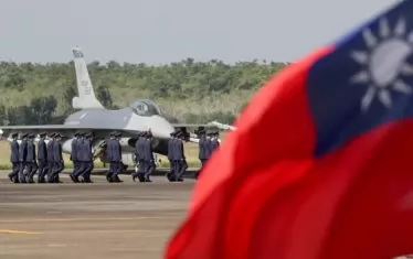 Тайван арестува кораб с китайци след прекъсване на подводен кабел