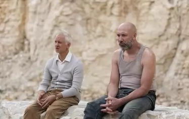 Иван Бърнев и Захари Бахаров в сцена от филма.