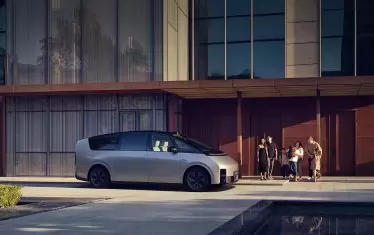 Кросоувърът Li One