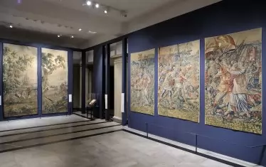  Килими от 16-18-и век, тъкани от вълна и коприна, са в една от актуалните експозиции в НГ.