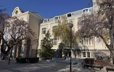 Готви се застрояване на втората най-стара българска гимназия