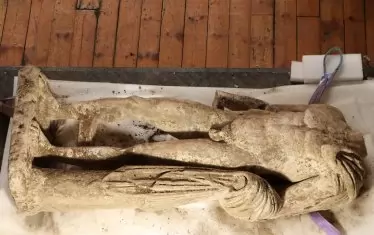 Ето как изглежда тя преди намесата на реставраторката Ренета Караманова.