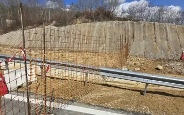 Ето така се пречеше на пешеходното преминаване.