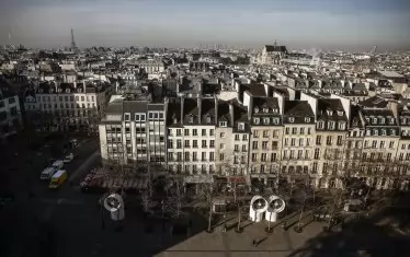  Покривът на 7-ия етаж ще бъде общодостъпен и ще разкрива панорамна гледка към цял Париж.