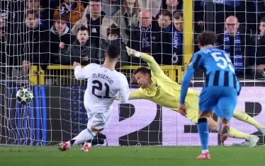 Марко Асенсио оформя от дузпа крайния резултат в полза на "Астън Вила" срещу "Брюж".