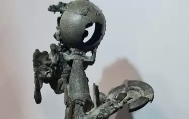  Като герои от имагинерен свят...