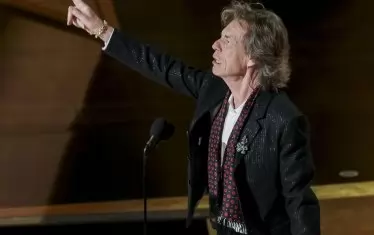 Мик Джагър връчи награда.