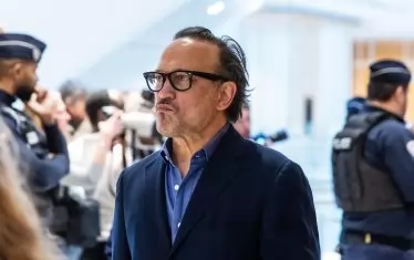 Актьорът Венсан Перес дойде да свидетелства в полза на своя колега.