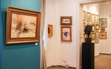 Част от творбите, които ще бъдат предложени на Пролетния аукцион.