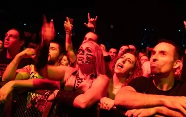 Публиката изпълни "Арена София" още от късния следобед в събота.