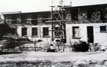 Момент от строежа на днешната професионалната гимназия "Иван Хаджиенов" в Казанлък.