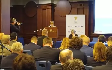 Фарсът в БОК стигна невиждани висоти