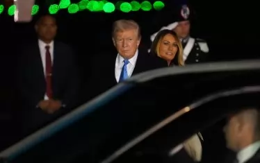 За погребението пристигна президентът на САЩ Доналд Тръмп.