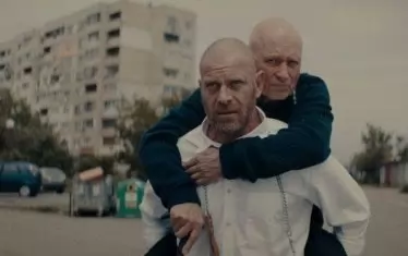 Васил Банов и Юлиан Вергов във филма "Уроци по немски".