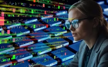 Сред търсените професии ще са тези на специалист по ИИ, по големи данни, по киберсигурност, по защита на личните данни, разработчици на приложения и софтуер и др.