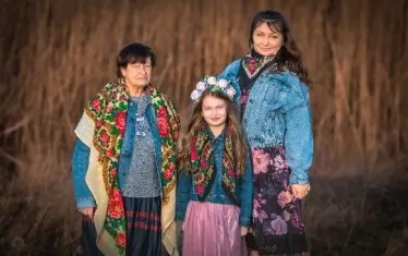 Кадрите в изложбата са дело на Петър Пенков.