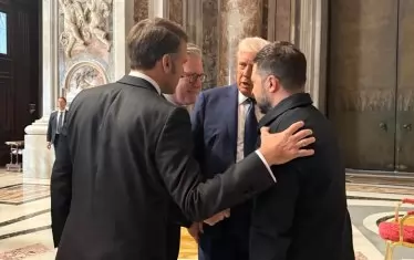 Към разговора са се присъединили и френският президент Еманюел Макрон и британският премиер Киър Стармър