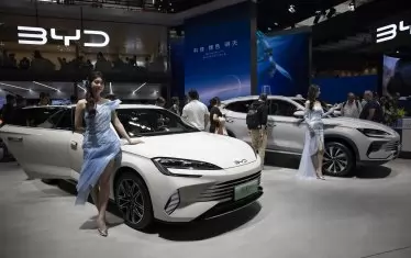 Китайска фирма изтласка Tesla от пазара в Европа