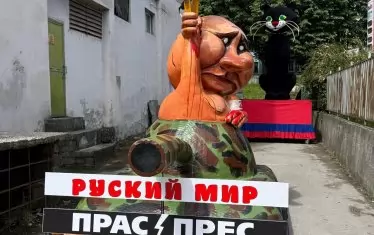 Карнавалът на хумора и сатирата в Габрово разлая кучетата
