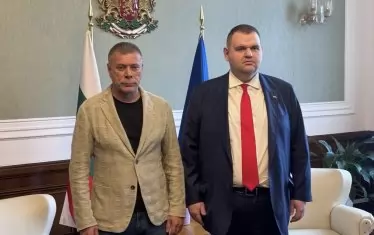 Делян Пеевски с кмета на Горна Оряховица Николай Рашков.