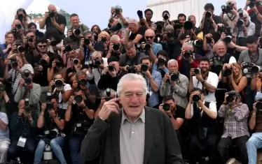 Робърт де Ниро е удостоен с почетна "Златна палма", която ще му бъде връчена по-късно днес от Леонардо ди Каприо.