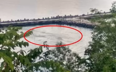 Отново се появиха тъмни петна в морето край Варна