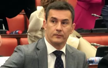 Шефът на македонските тайни служби има езиков сертификат от Пловдив