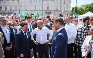 Новият президент на Румъния се включи в предизборната борба в Полша