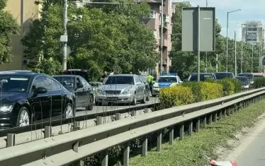 Верижна катастрофа блокира почти цялото "Цариградско шосе"