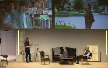 Стриймингът от различни точки в София ще се предава на сцената в прецизен синхрон. 