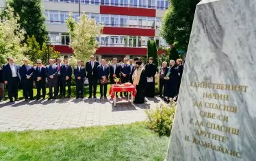 "Пирогов" откри паметник на медиците, загинали от ковид