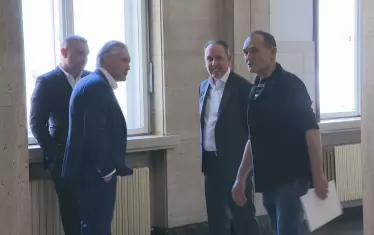 Братята Домусчиеви бяха разпитани по делото срещу Васил Божков