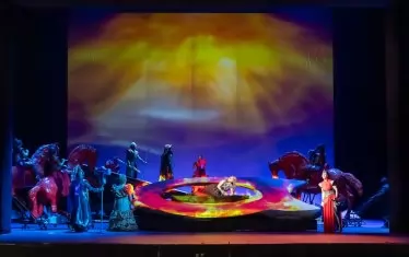 Сцена от "Залезът на боговете" - последната опера от великата тетралогия ще се играе на 3 юли.