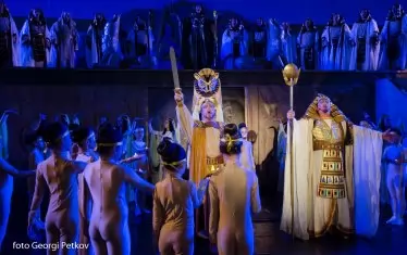  "Аида" с Камен Чанев в ролята на Радамес и Ивайло Джуров като Рамфис.