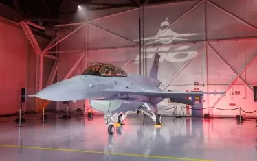 Вторият F-16 кацна в авиобаза "Граф Игнатиево"