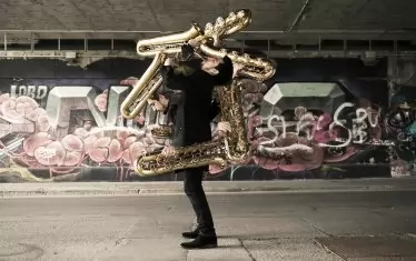  Виртуозният чилийски саксофонист Алваро Колао Леон