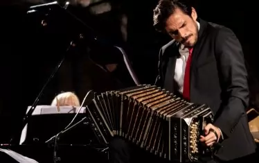 Клаудио Константини е световно признат майстор на бандонеона.