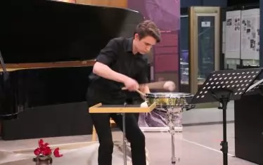  Чарли Милов - ударни инструменти