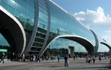 Две летища в Москва бяха затворени заради нощни атаки от Украйна