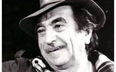 Парцалев в спектакъла "Как се обира банка". 